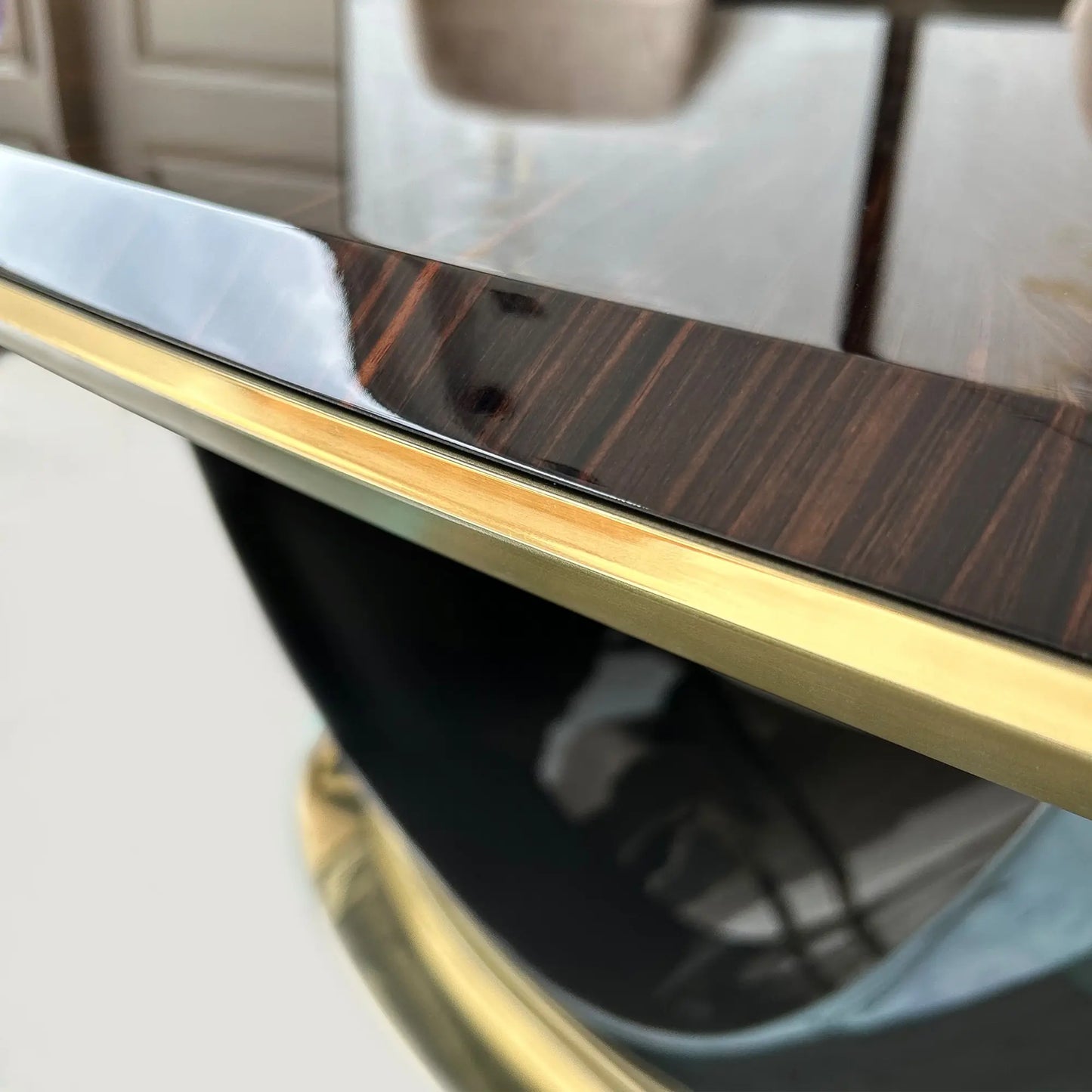 Exclusive Oval Designer Dining Table